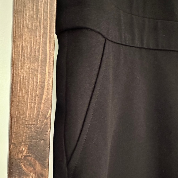 Aritzia Babaton Ozzy Romper with Pockets Size 4 - Picture 3 of 16